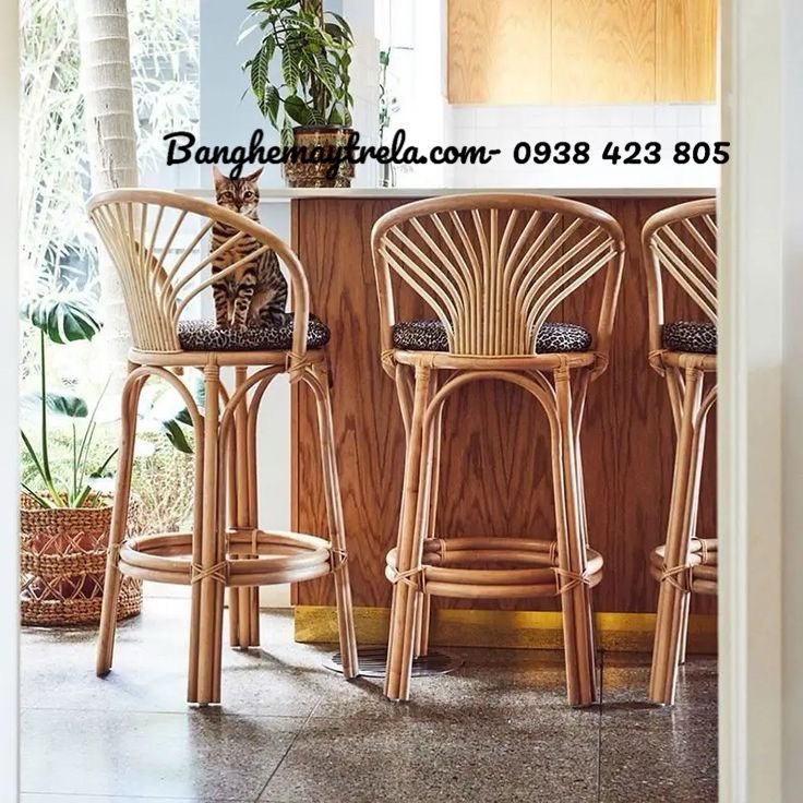 
								Ghế quầy bar mây tre MA751