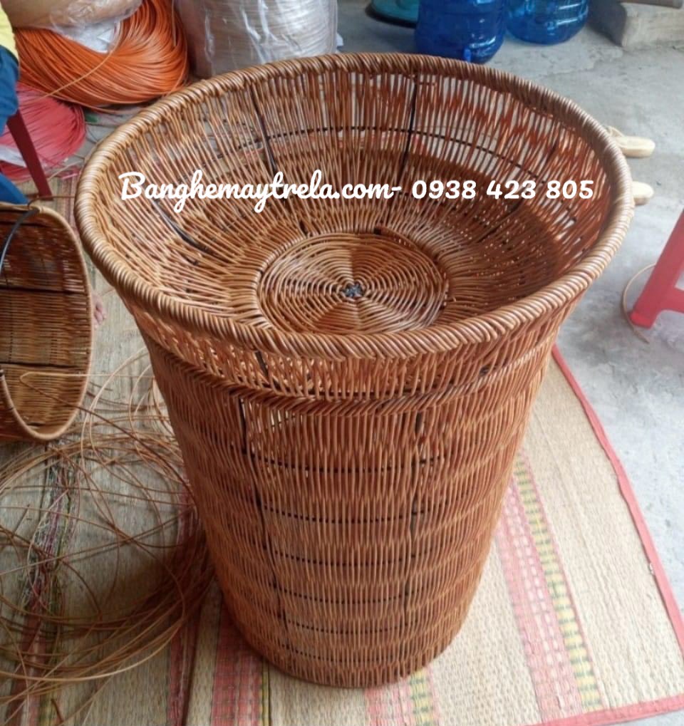 
								Giỏ trưng trái cây đan sợi nhựa tròn NH396